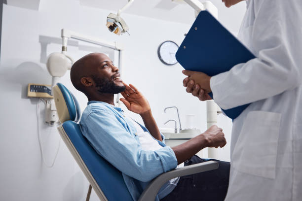 Best Emergency Gum Treatment in Mangonia Park, FL