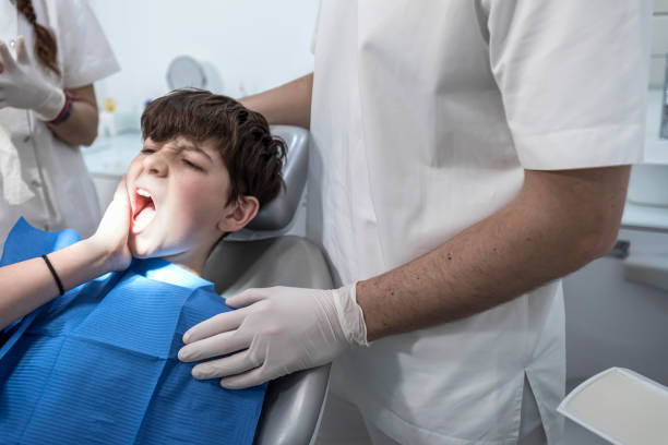 Best Weekend Emergency Dentist in Mangonia Park, FL