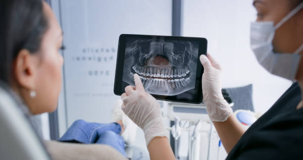 Best Emergency Tooth Extraction in Mangonia Park, FL