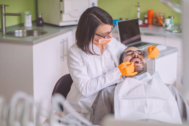 Best Emergency Dental Care for Broken or Chipped Teeth in Mangonia Park, FL